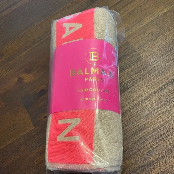 Balmain | Bath | Balmain Limited Edition Hair Spa Towel Logo  display picture 3